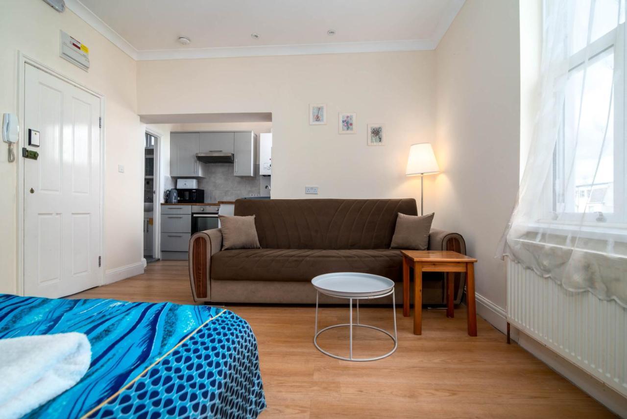 Camden Apartament *
